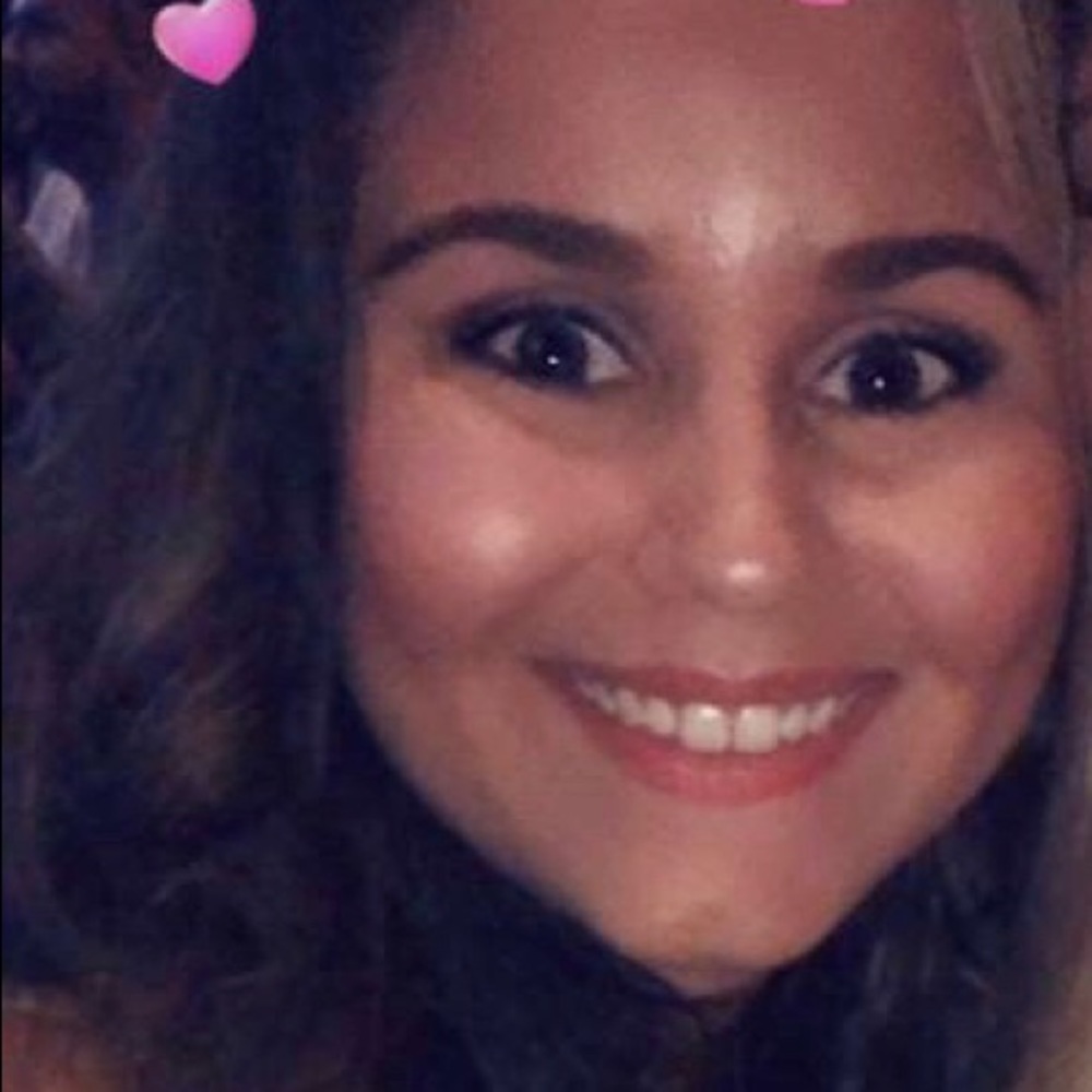 Meet your Posher, Cassie